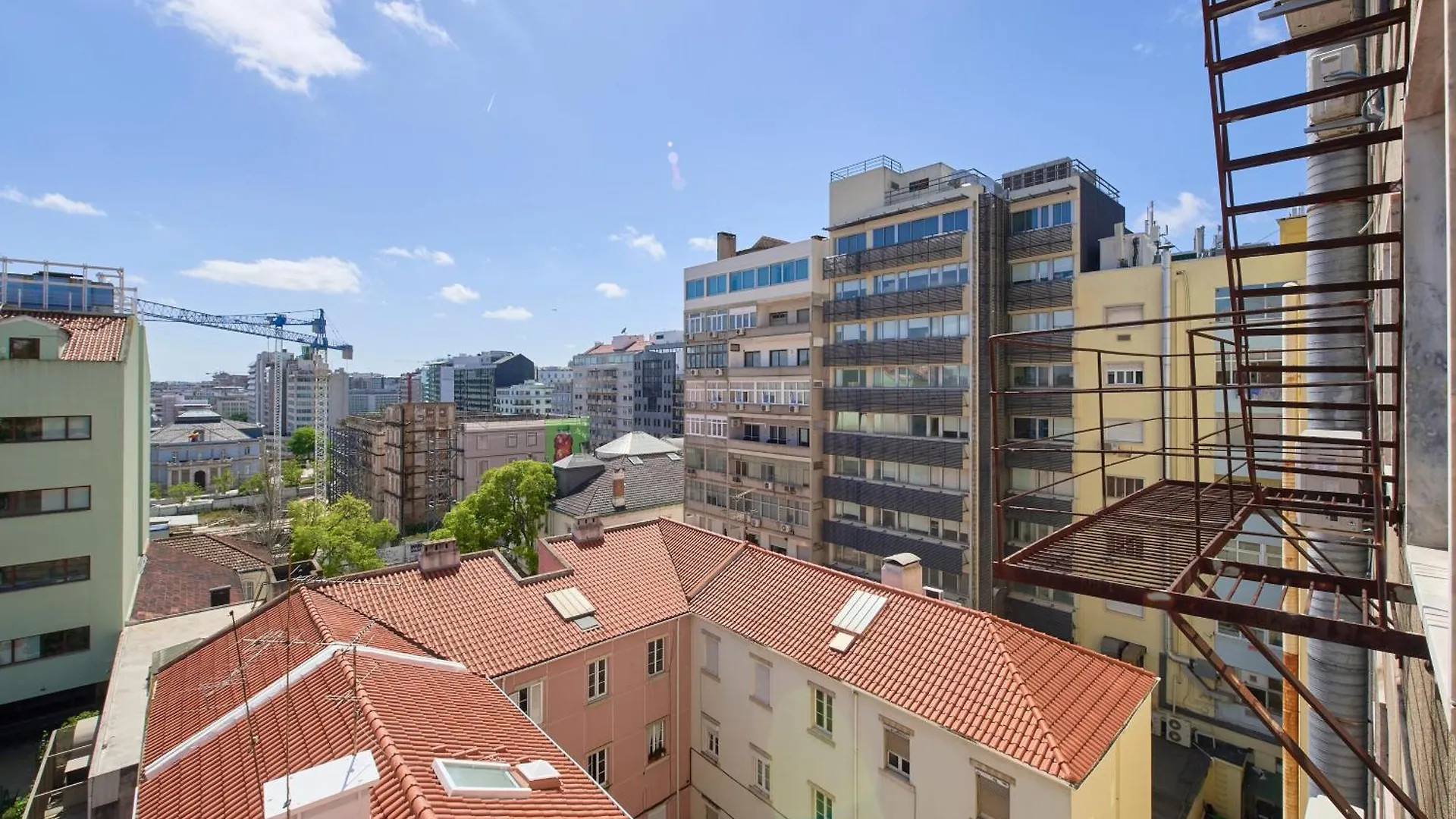 Lisbon Saldanha Apartment 2
