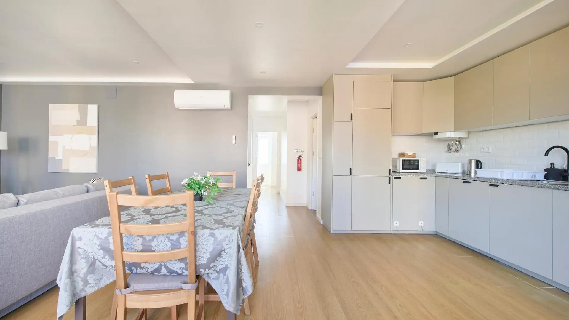 Lisbon Saldanha Apartment 2