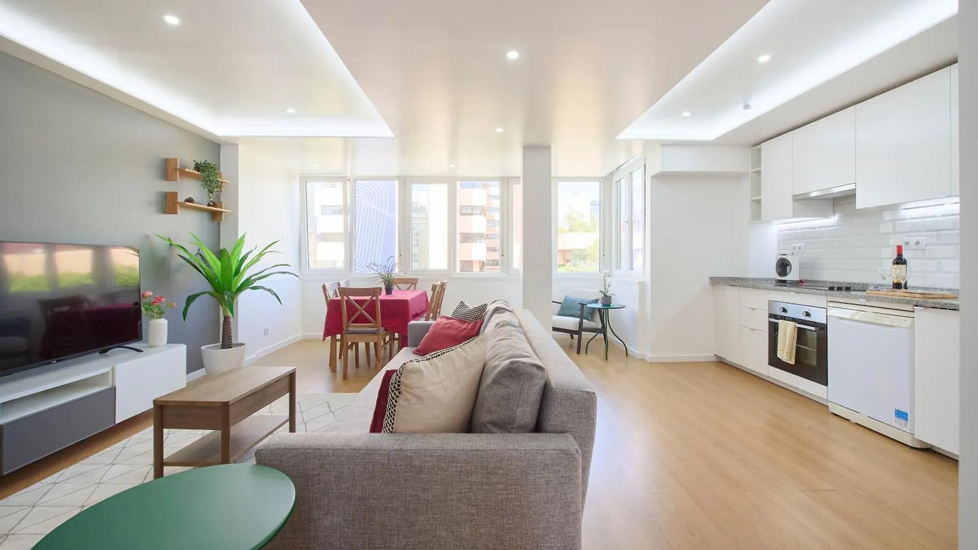 Lisbon Saldanha Apartment 2