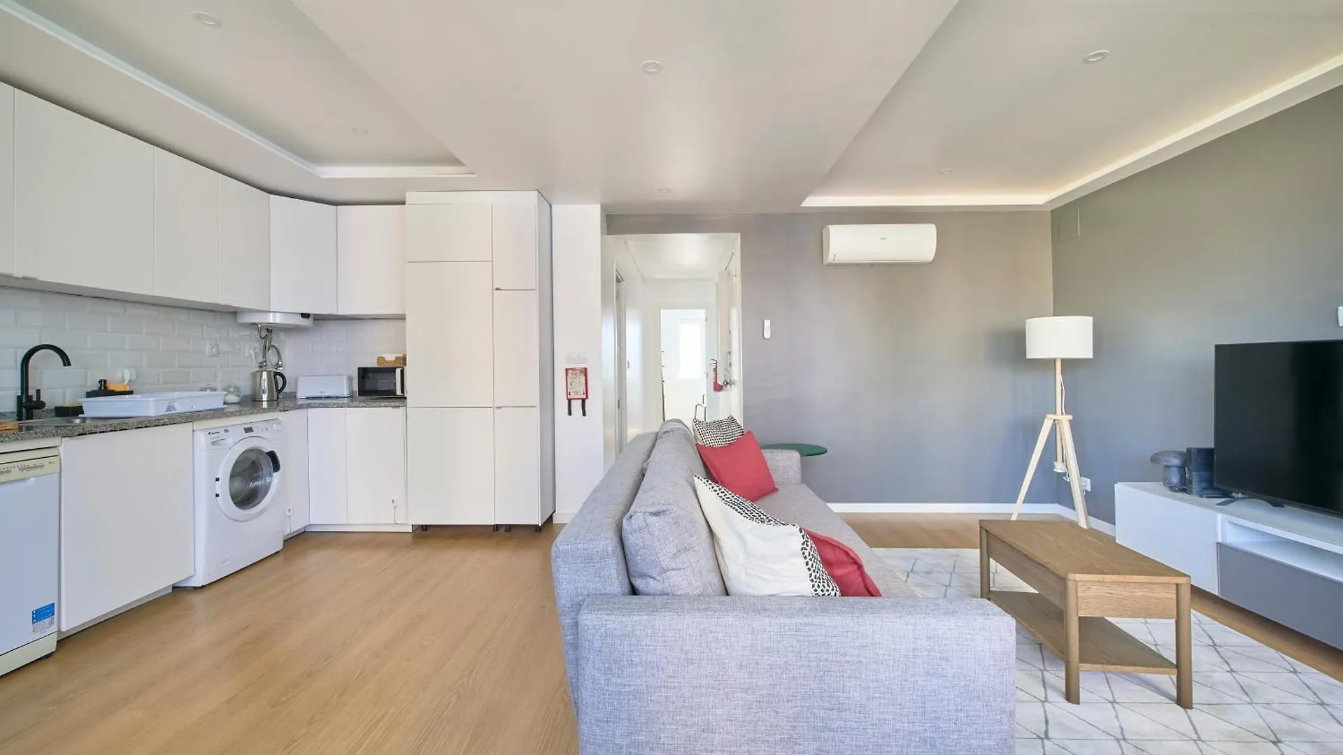 Lisbon Saldanha Apartment 2