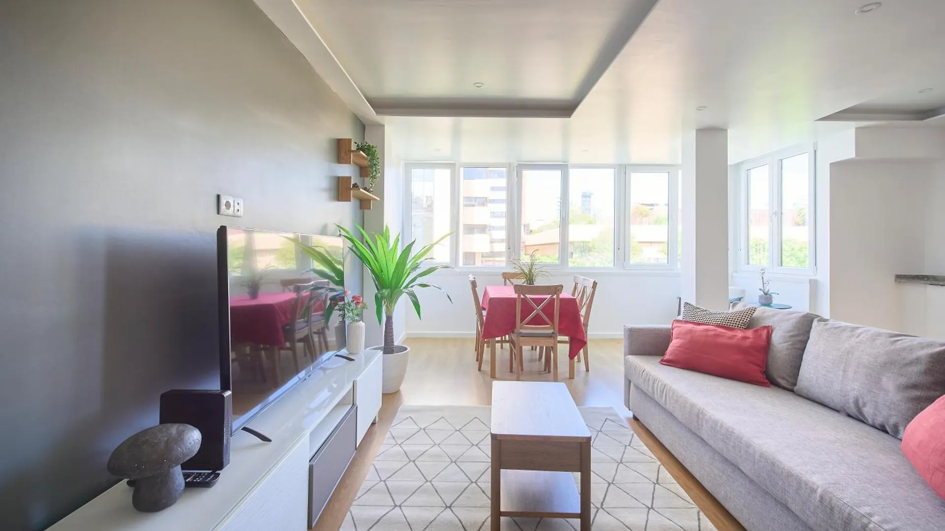 Lisbon Saldanha Apartment 2 0*,