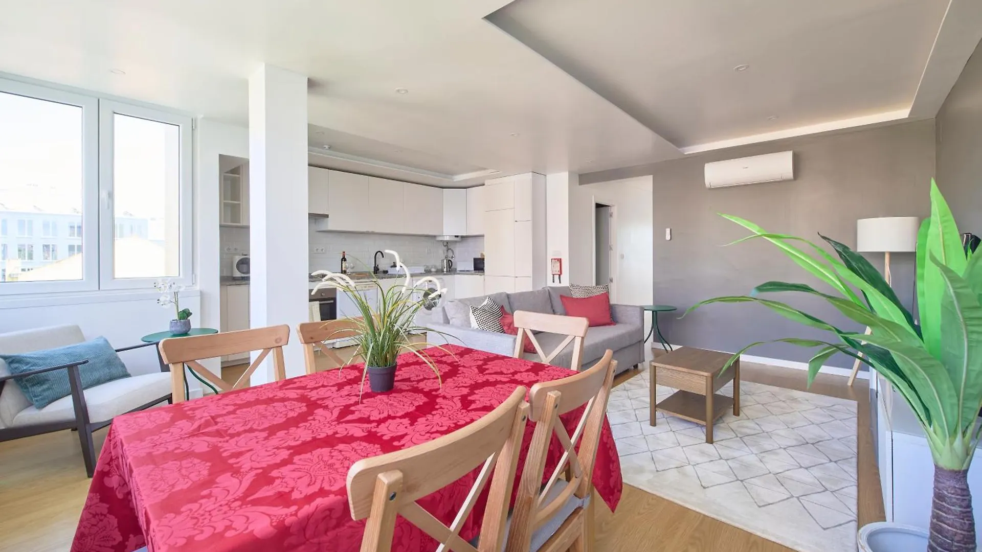 Lisbon Saldanha Apartment 2