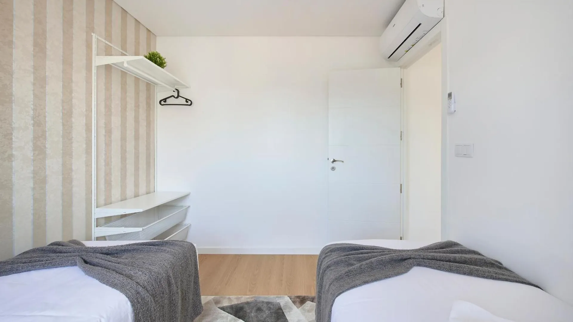 Lisbon Saldanha Apartment 2