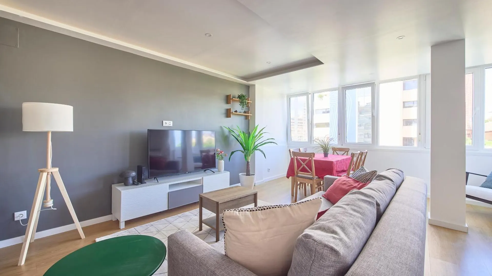 Lisbon Saldanha Apartment 2